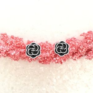 Vintage CHANEL Camellia Flower Button Earrings